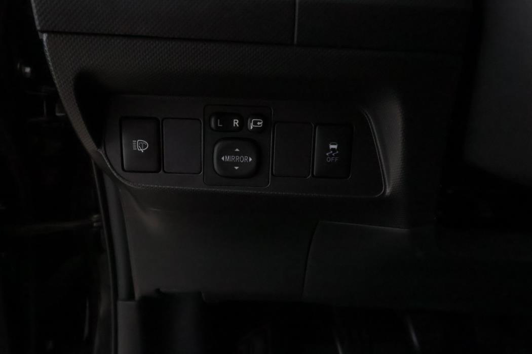TOYOTA Auris 2012