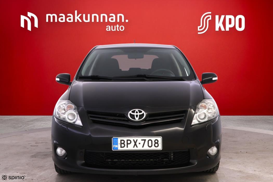 TOYOTA Auris 2012