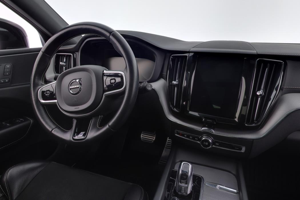 VOLVO XC60 2019
