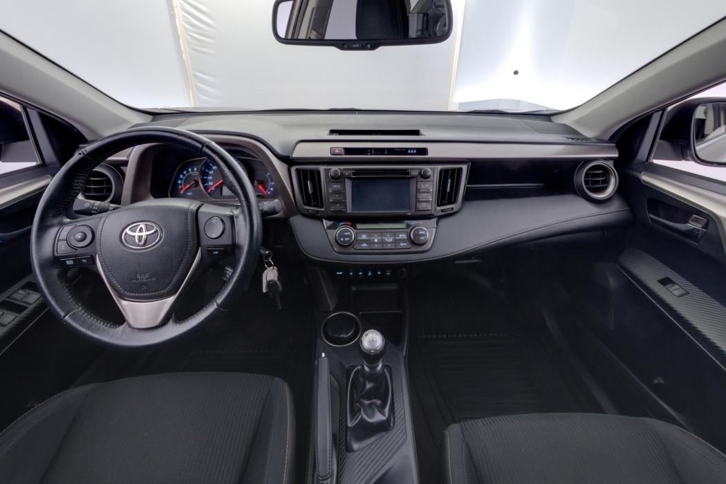 TOYOTA RAV4 2015