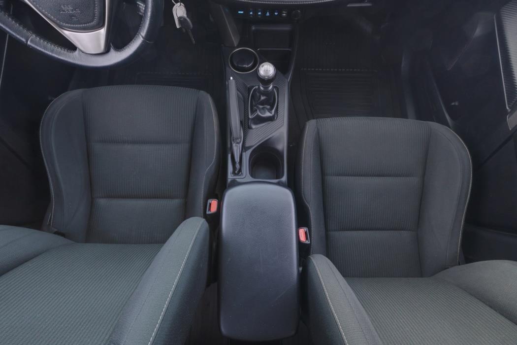 TOYOTA RAV4 2015