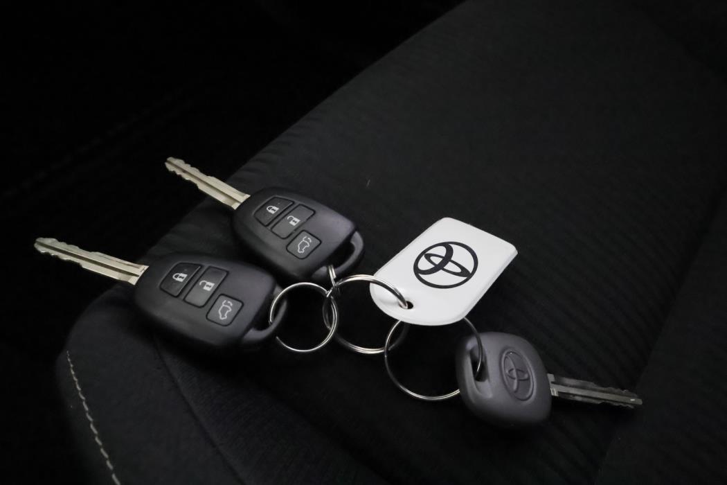 TOYOTA RAV4 2015
