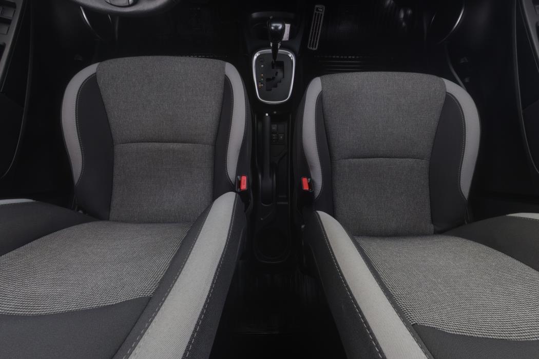 TOYOTA Yaris 2019