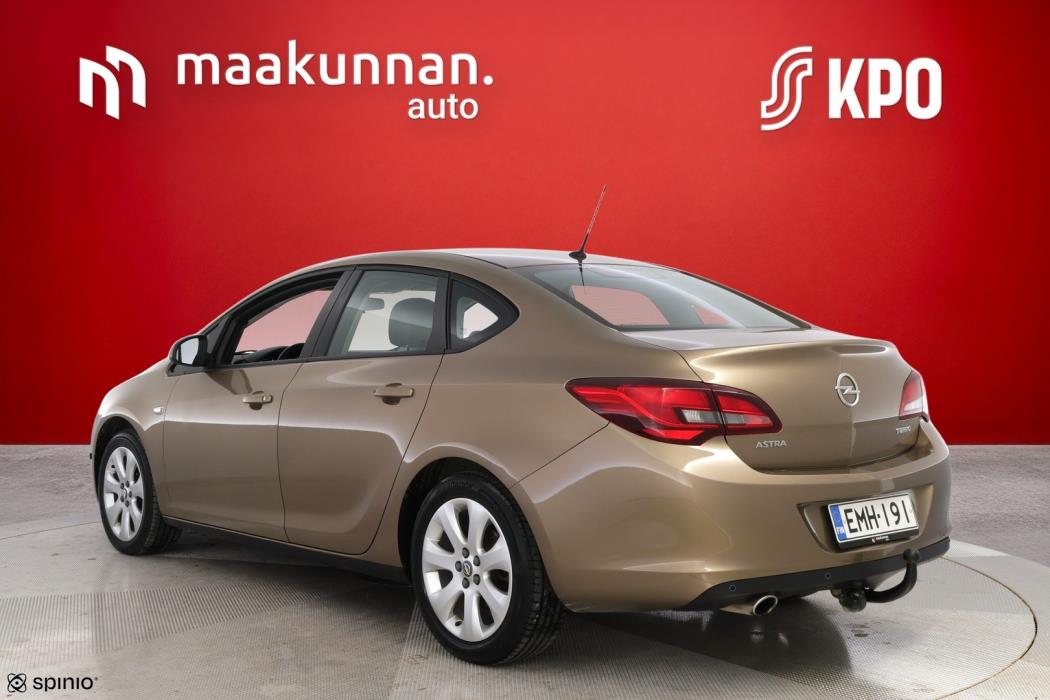 OPEL Astra 2013