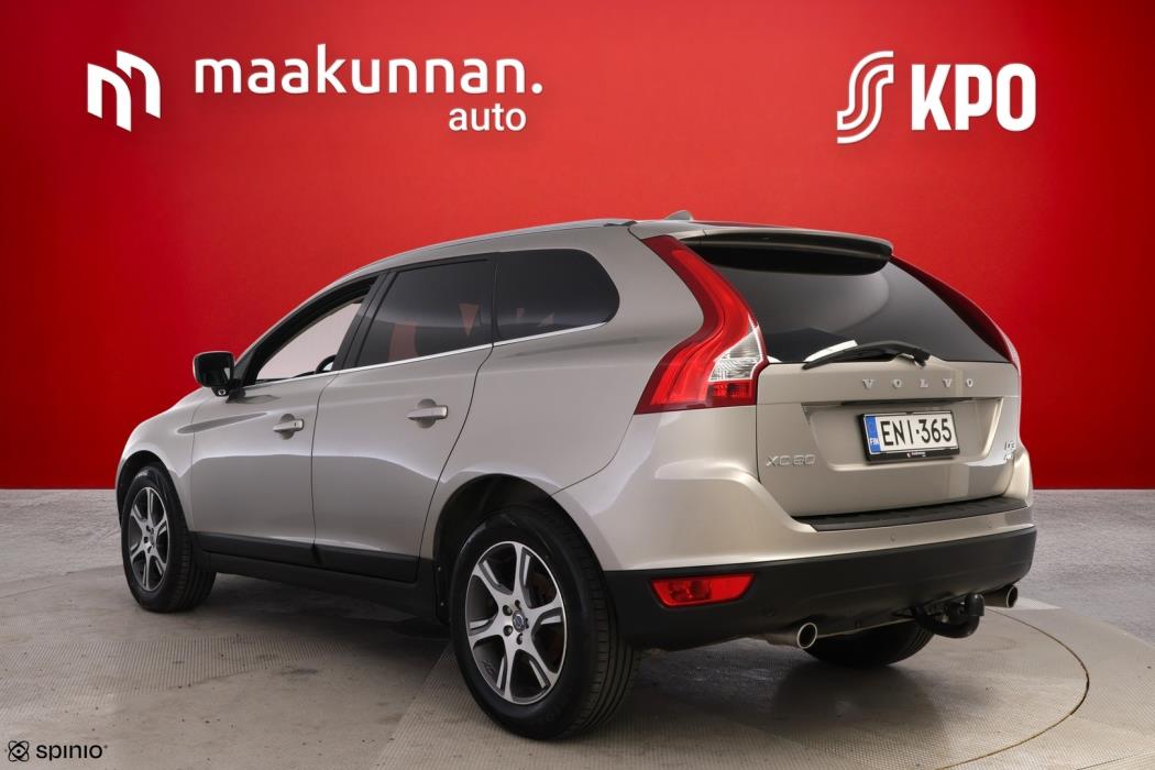 VOLVO XC60 2011