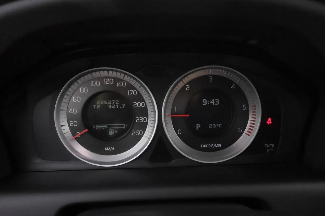 VOLVO XC60 2011