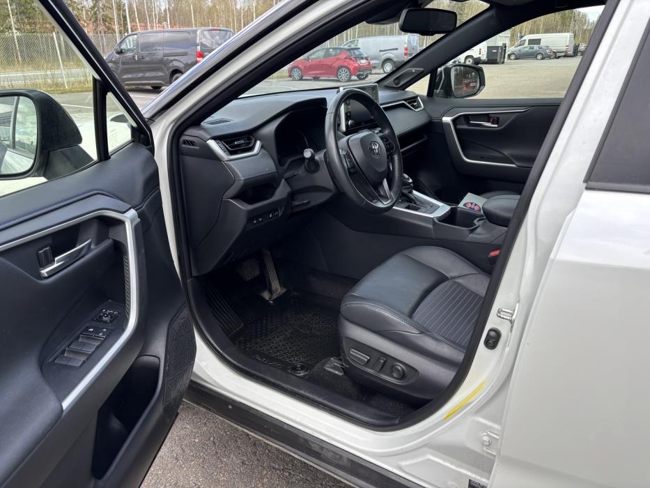 TOYOTA RAV4 2022