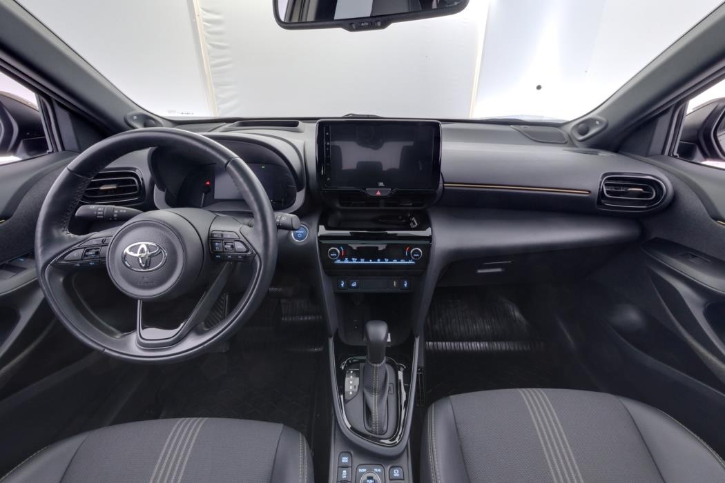 TOYOTA Yaris Cross 2022