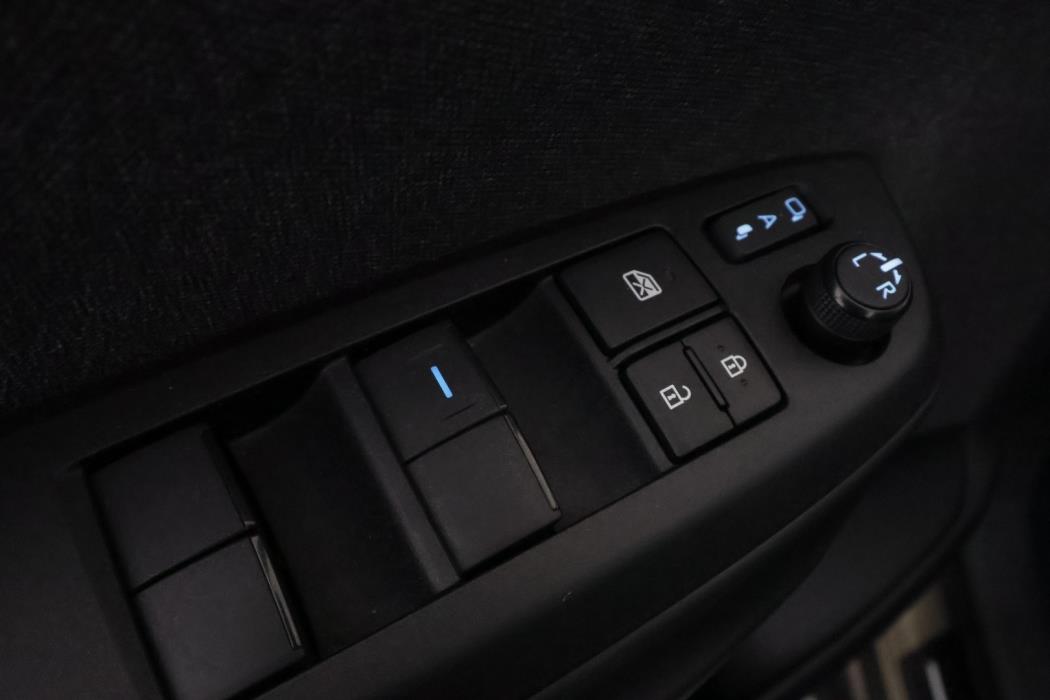TOYOTA Yaris Cross 2022