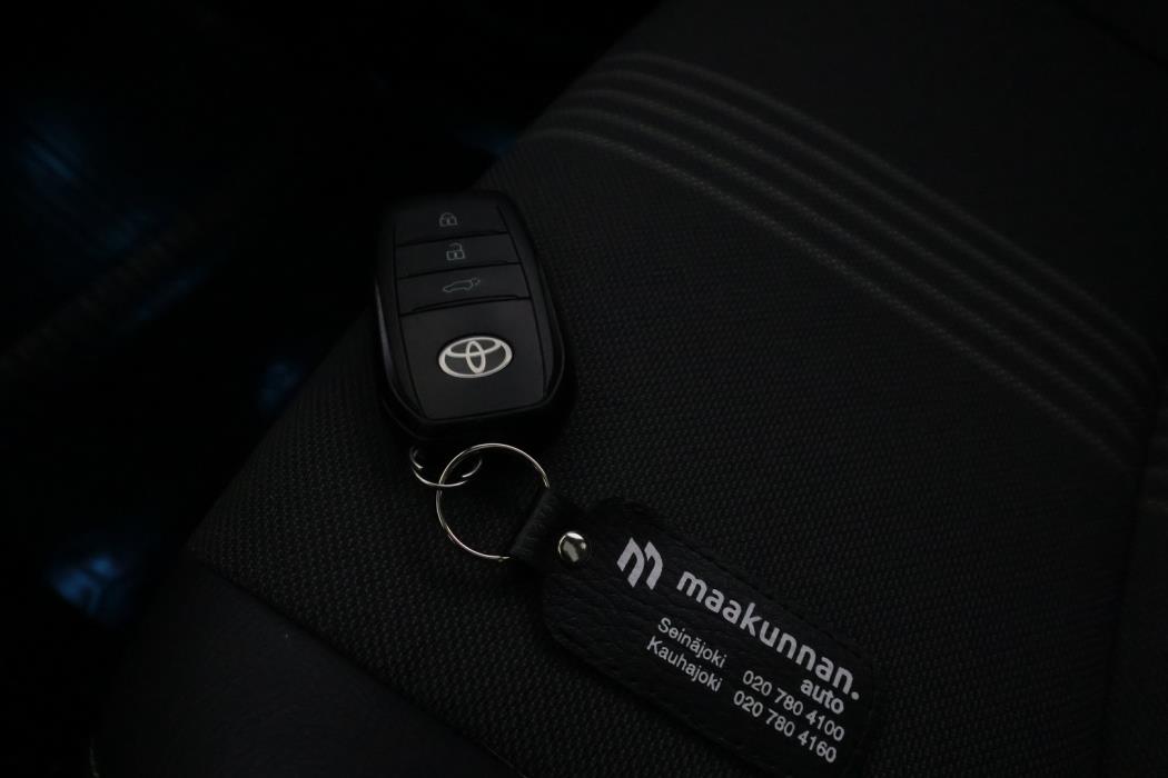 TOYOTA Yaris Cross 2022