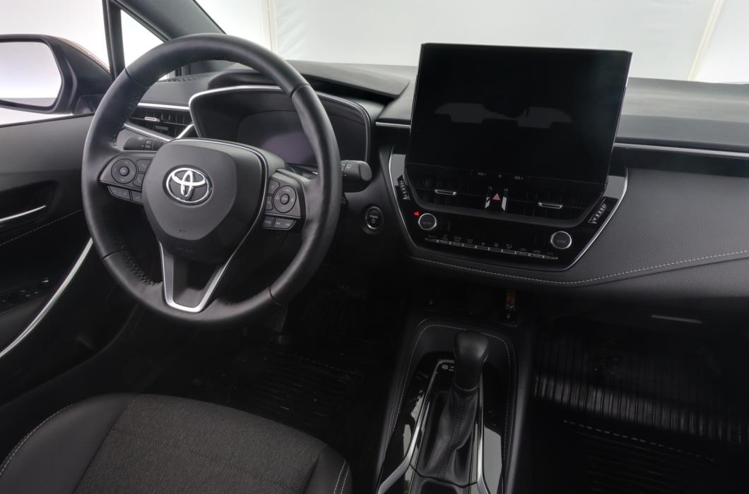 TOYOTA Corolla 2024