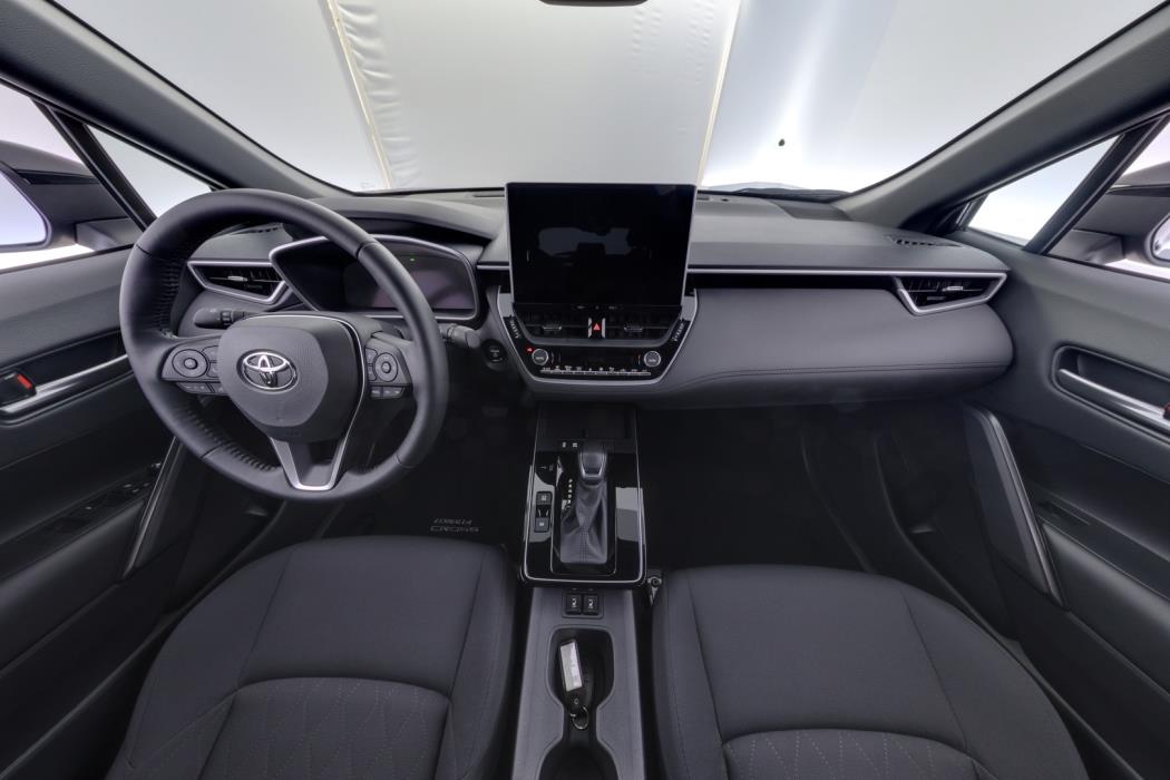 TOYOTA Corolla Cross 2026