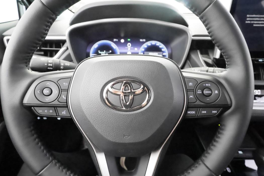 TOYOTA Corolla Cross 2026