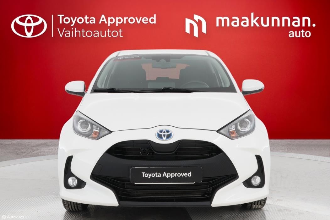 TOYOTA Yaris 2021
