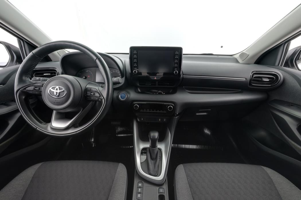 TOYOTA Yaris 2021