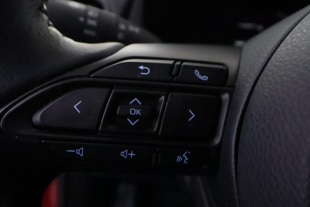 TOYOTA Yaris Cross 2023