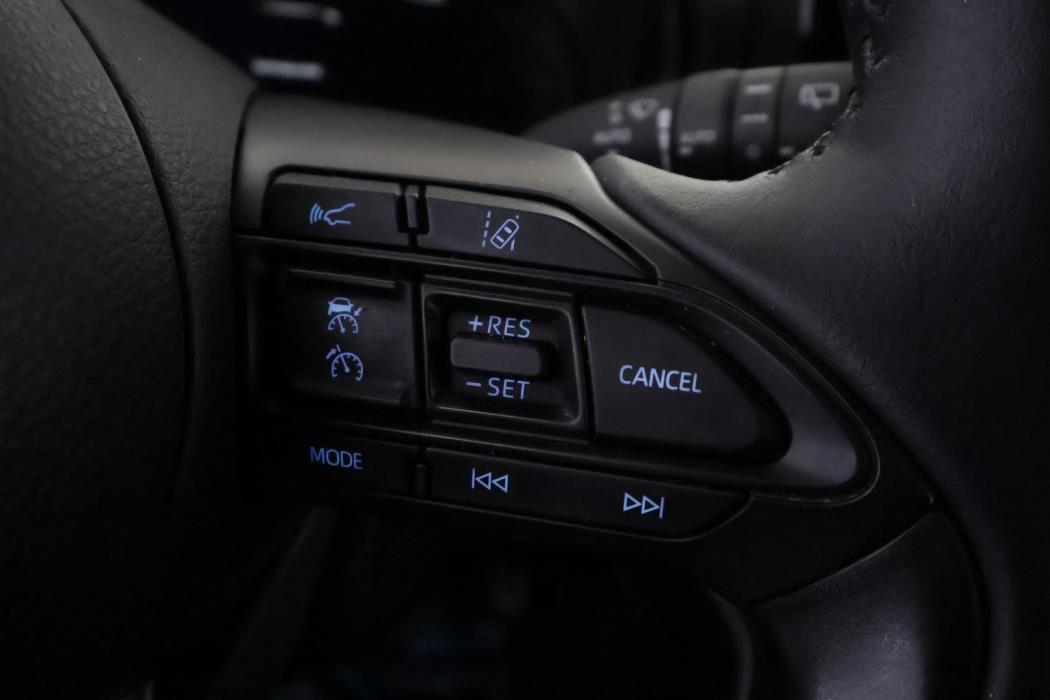 TOYOTA Yaris Cross 2023