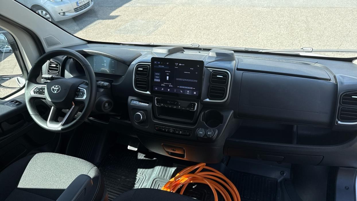 TOYOTA Proace MAX 2025