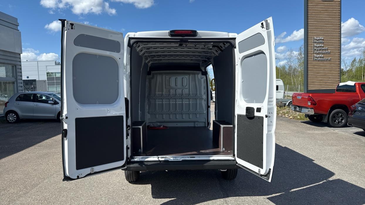 TOYOTA Proace MAX 2025