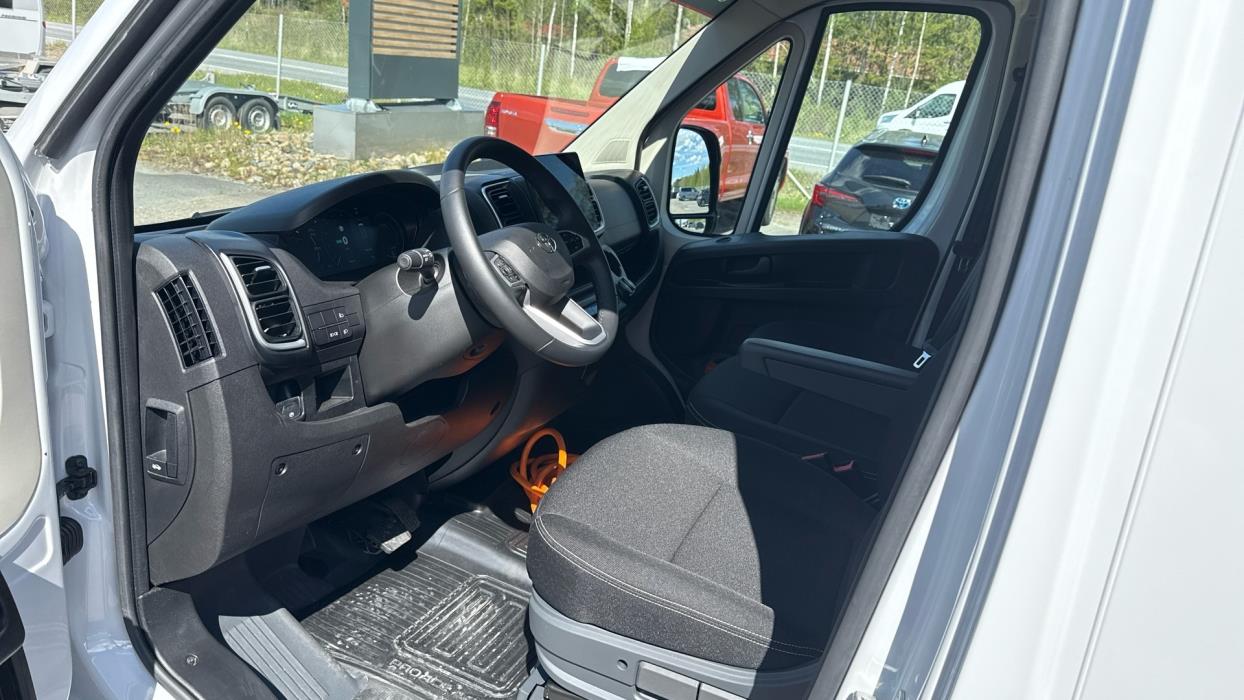TOYOTA Proace MAX 2025