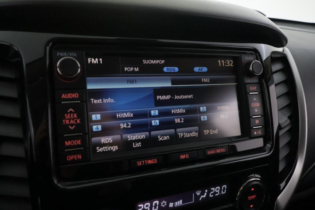 MITSUBISHI L200 2016