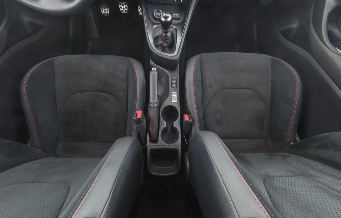 TOYOTA GR Yaris 2021