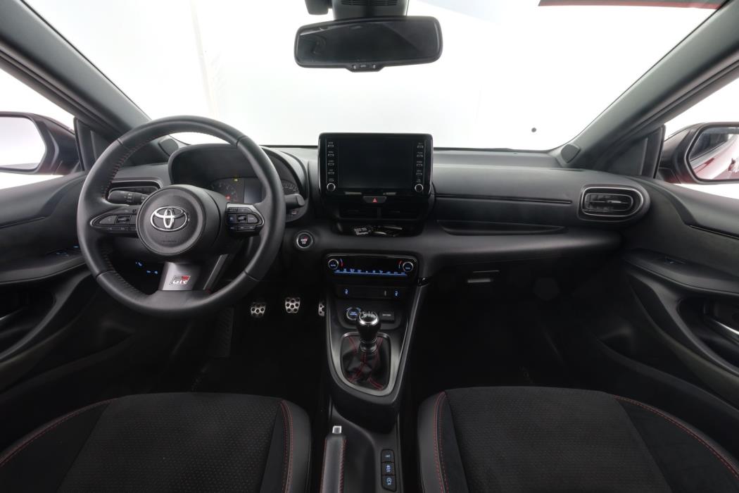 TOYOTA GR Yaris 2021