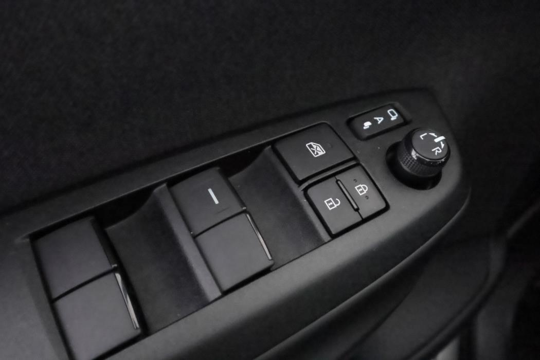 TOYOTA Yaris Cross 2024