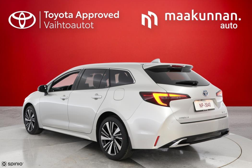 TOYOTA Corolla 2025