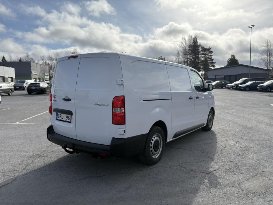 TOYOTA Proace 2023