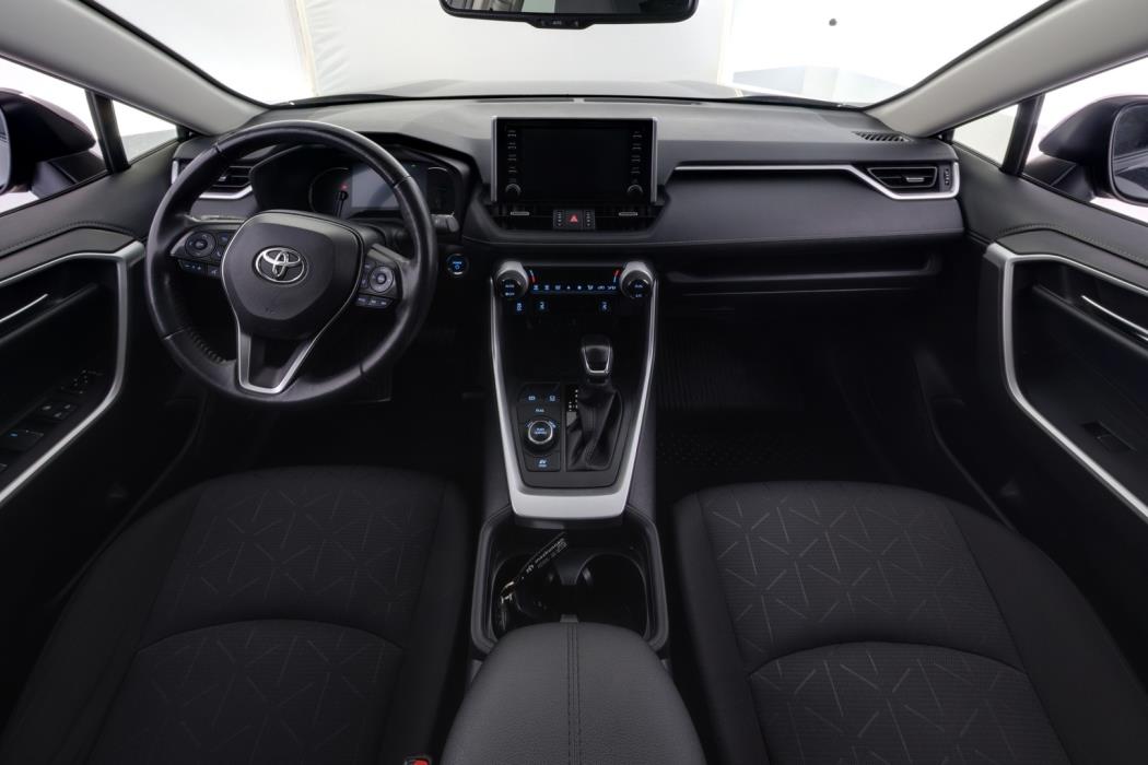 TOYOTA RAV4 2021