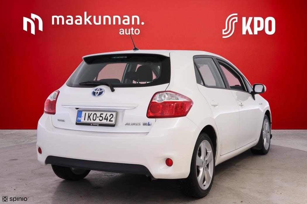 TOYOTA Auris 2012