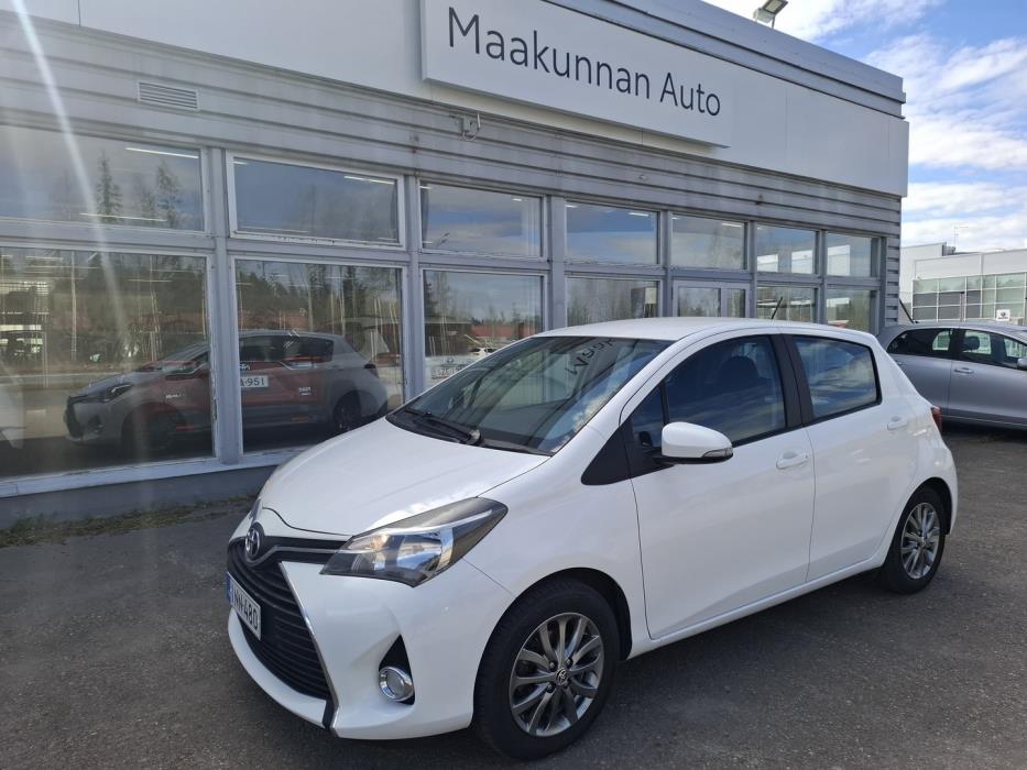 TOYOTA Yaris 2017