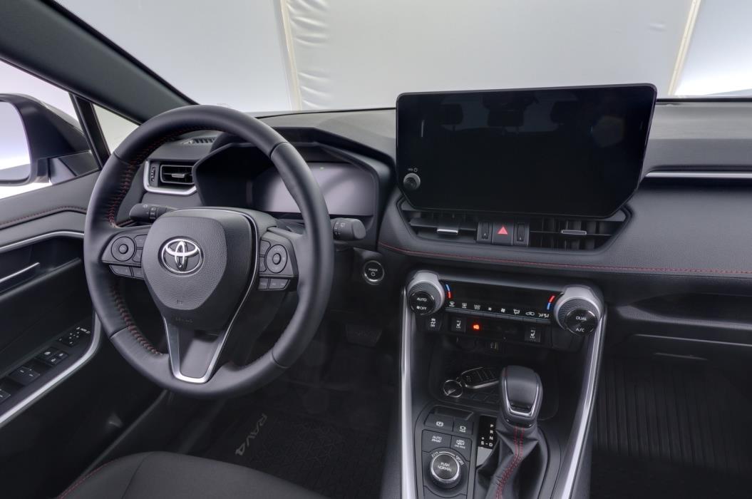 TOYOTA RAV4 Plug-in 2025