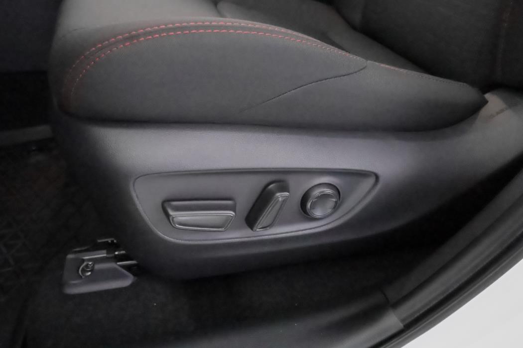 TOYOTA RAV4 Plug-in 2025