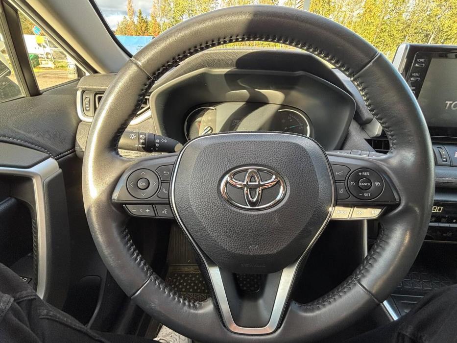 TOYOTA RAV4 2020