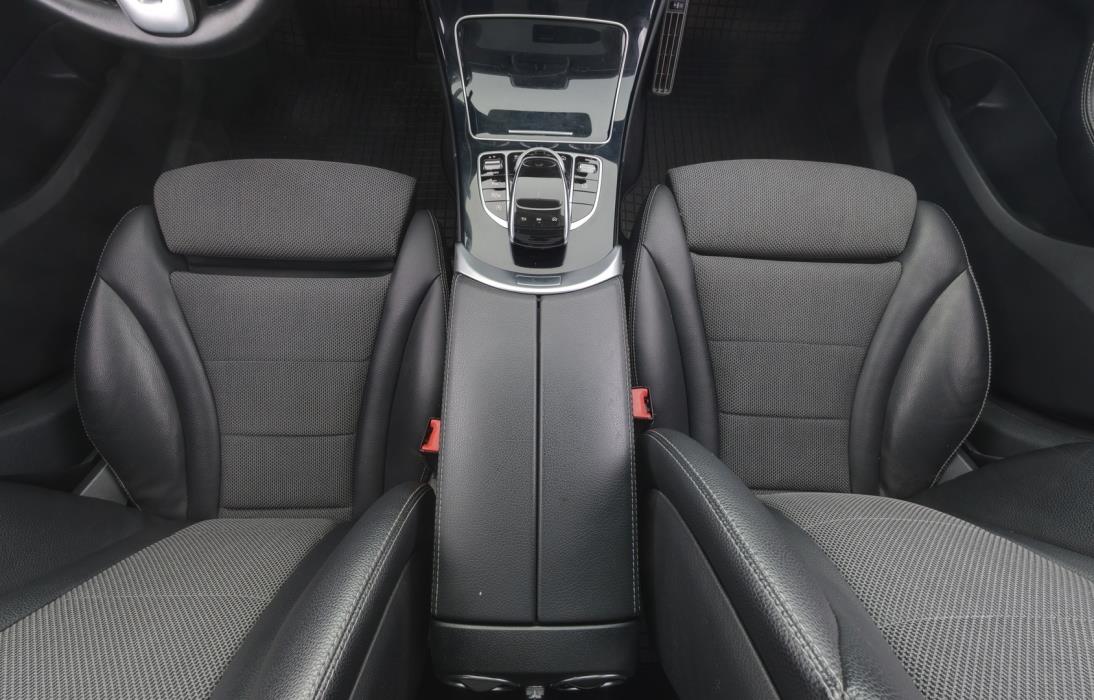 MERCEDES-BENZ C 2019