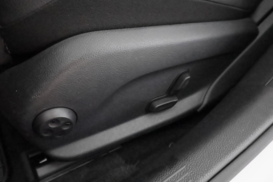 MERCEDES-BENZ C 2019