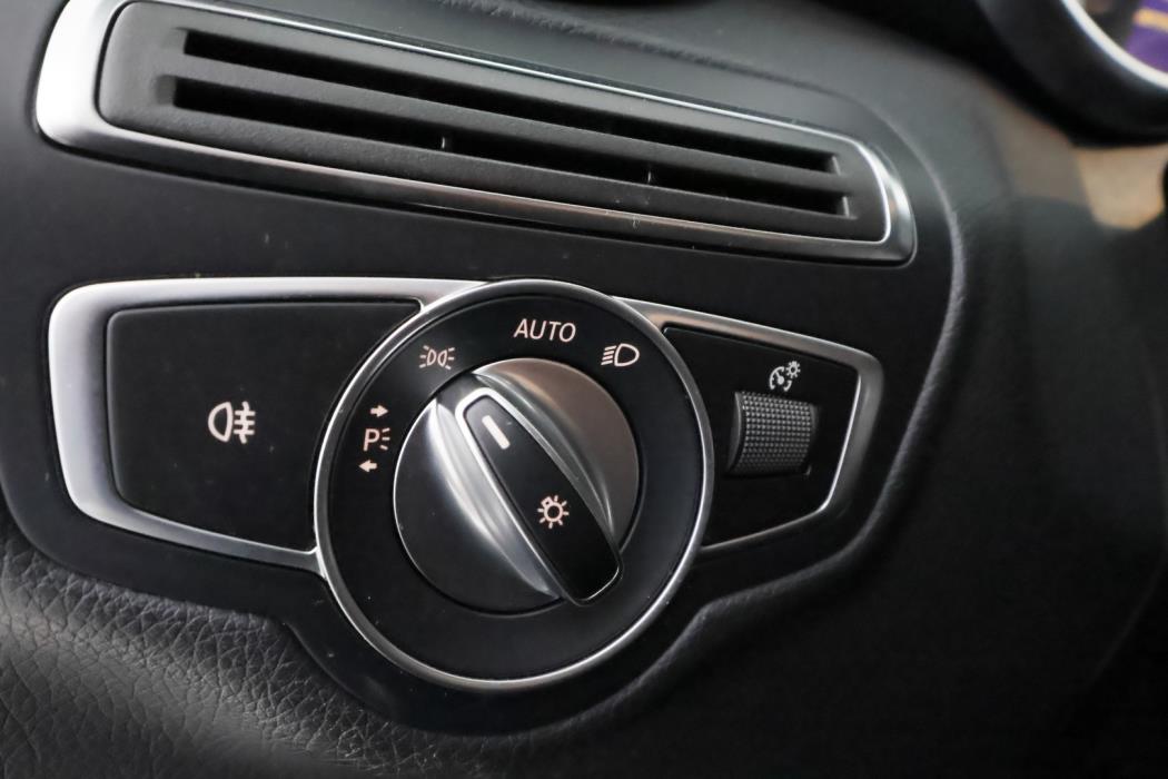 MERCEDES-BENZ C 2019