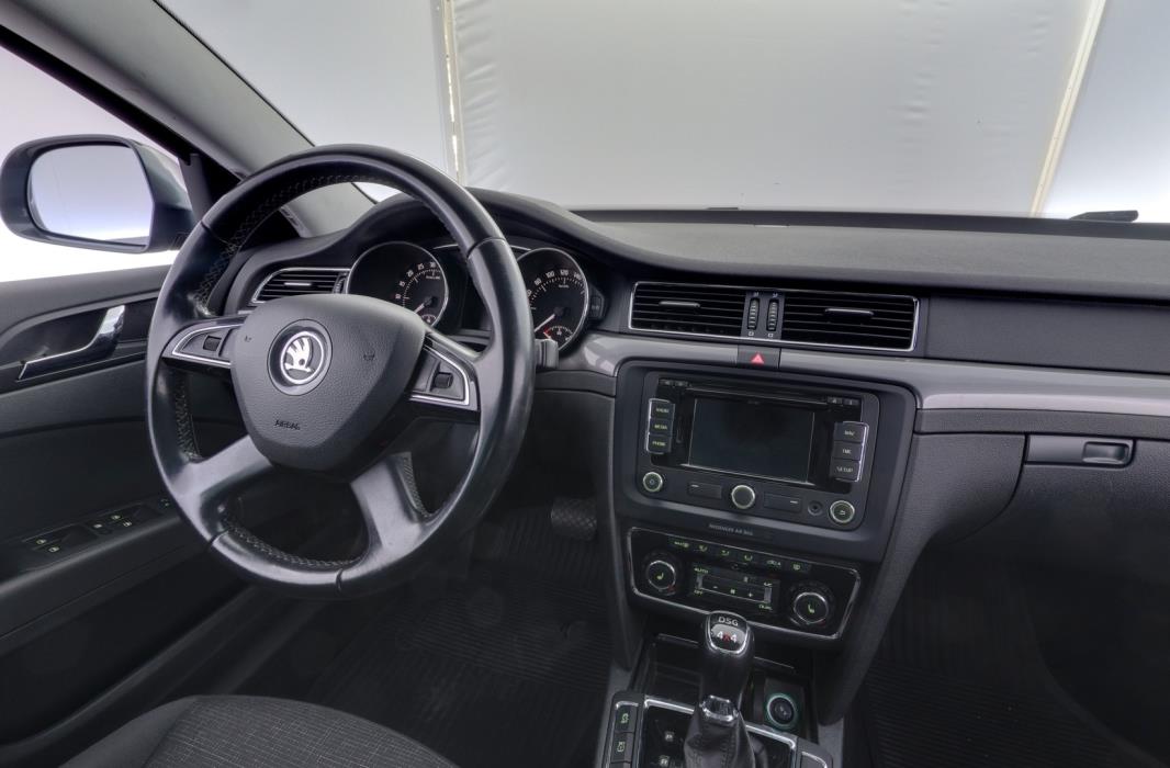 SKODA Superb 2014