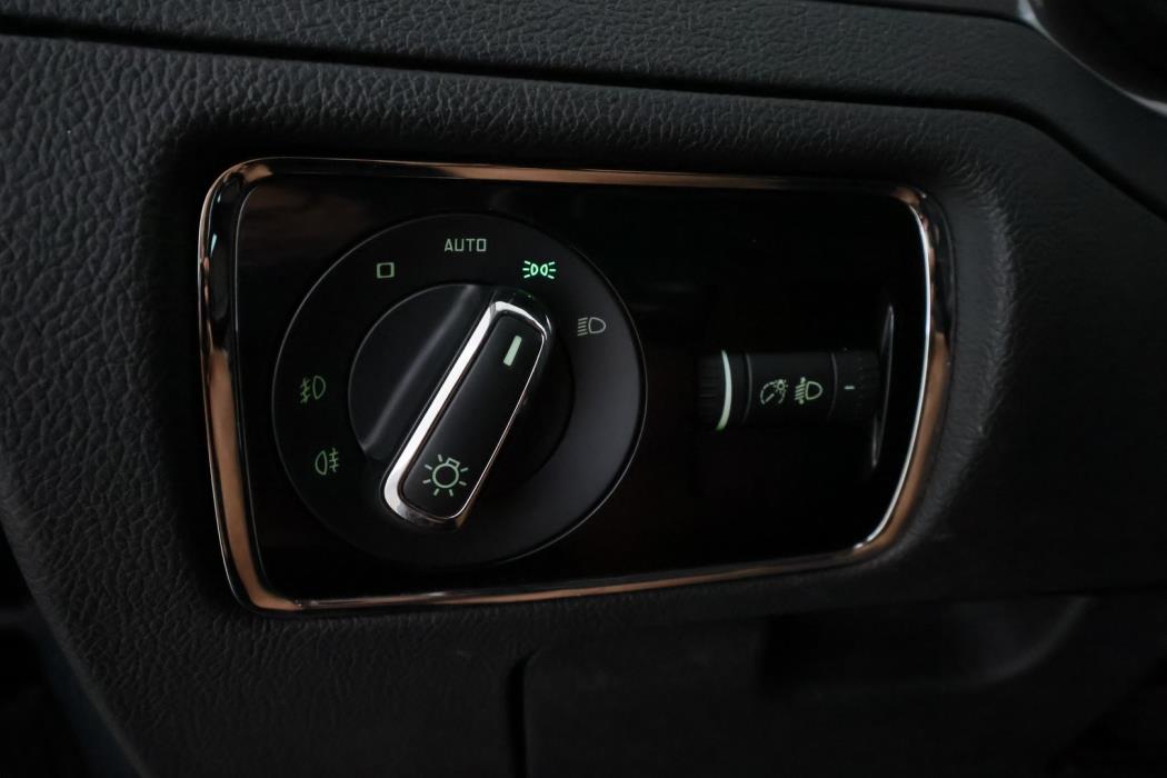 SKODA Superb 2014