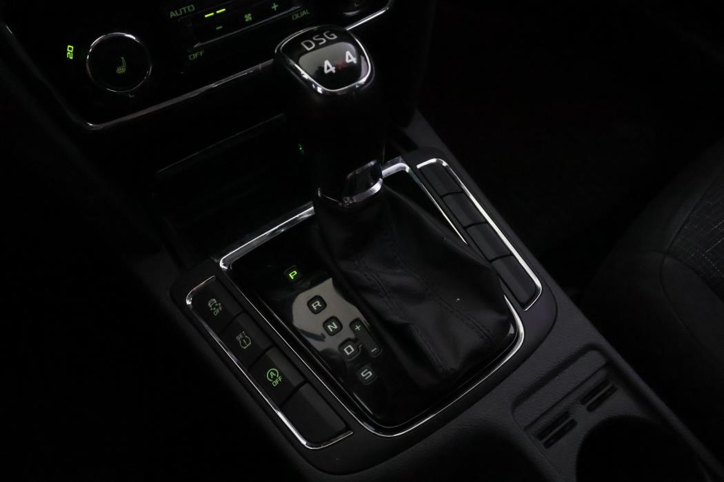 SKODA Superb 2014