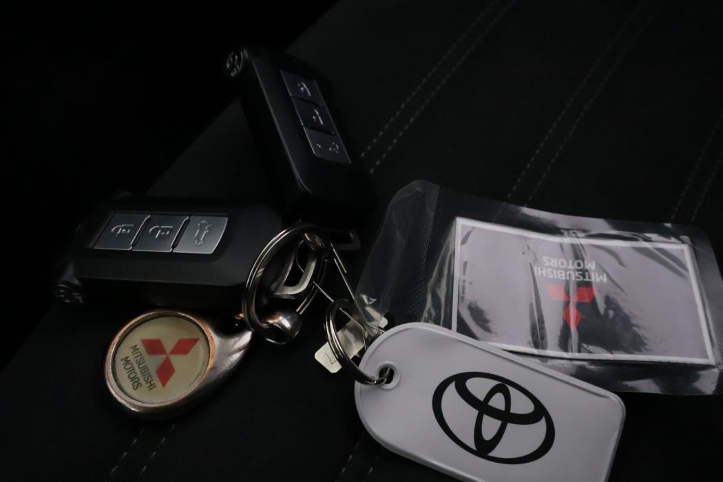 MITSUBISHI Outlander PHEV 2019