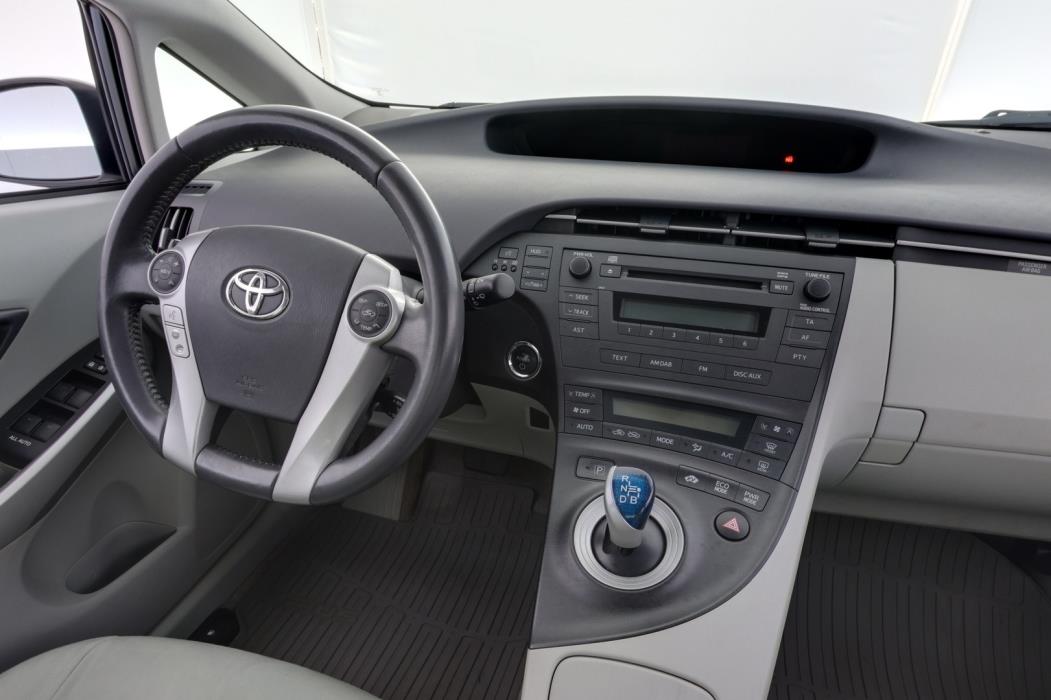 TOYOTA Prius 2010