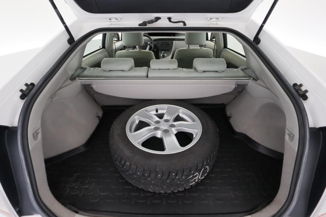 TOYOTA Prius 2010