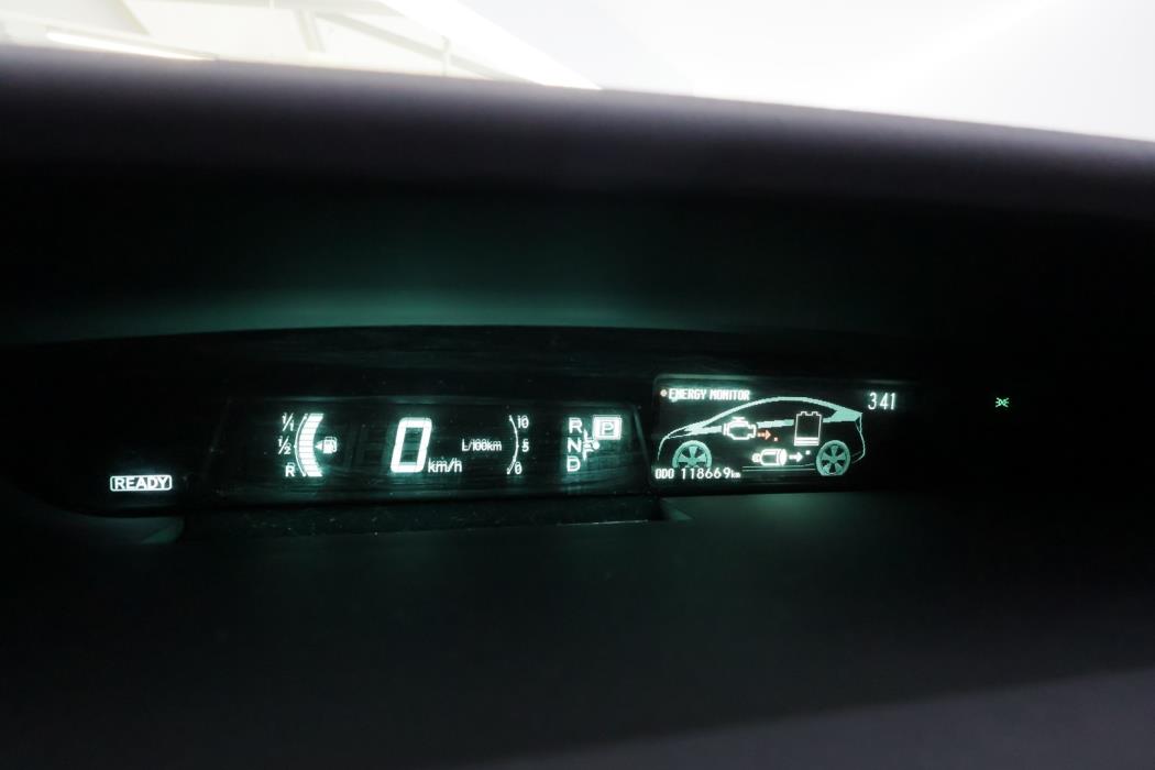 TOYOTA Prius 2010