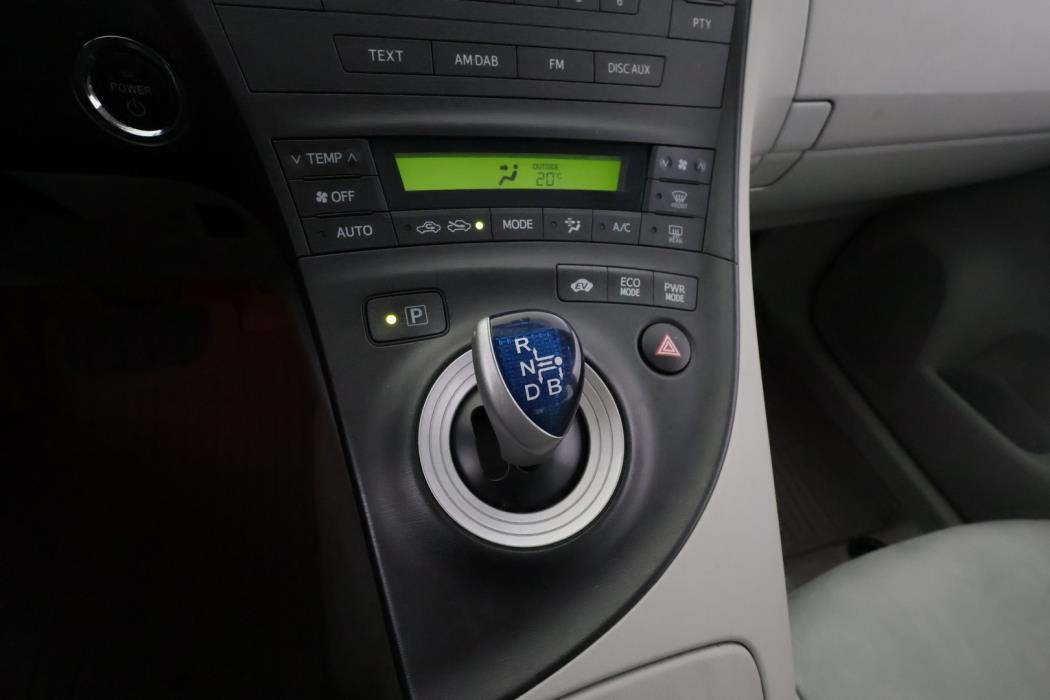 TOYOTA Prius 2010