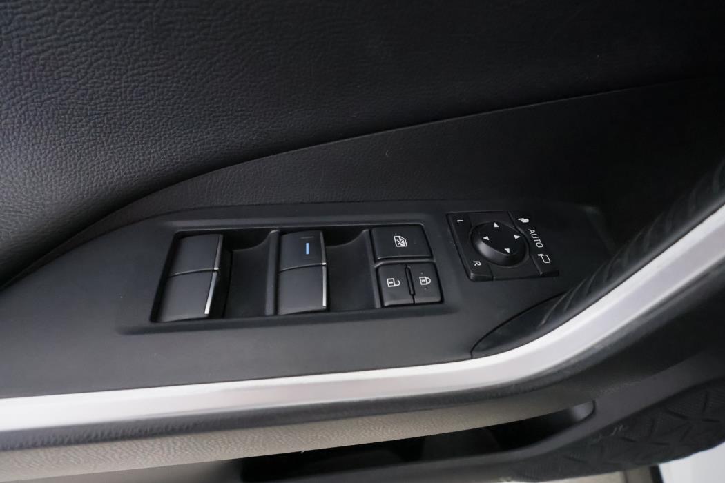 TOYOTA RAV4 2020