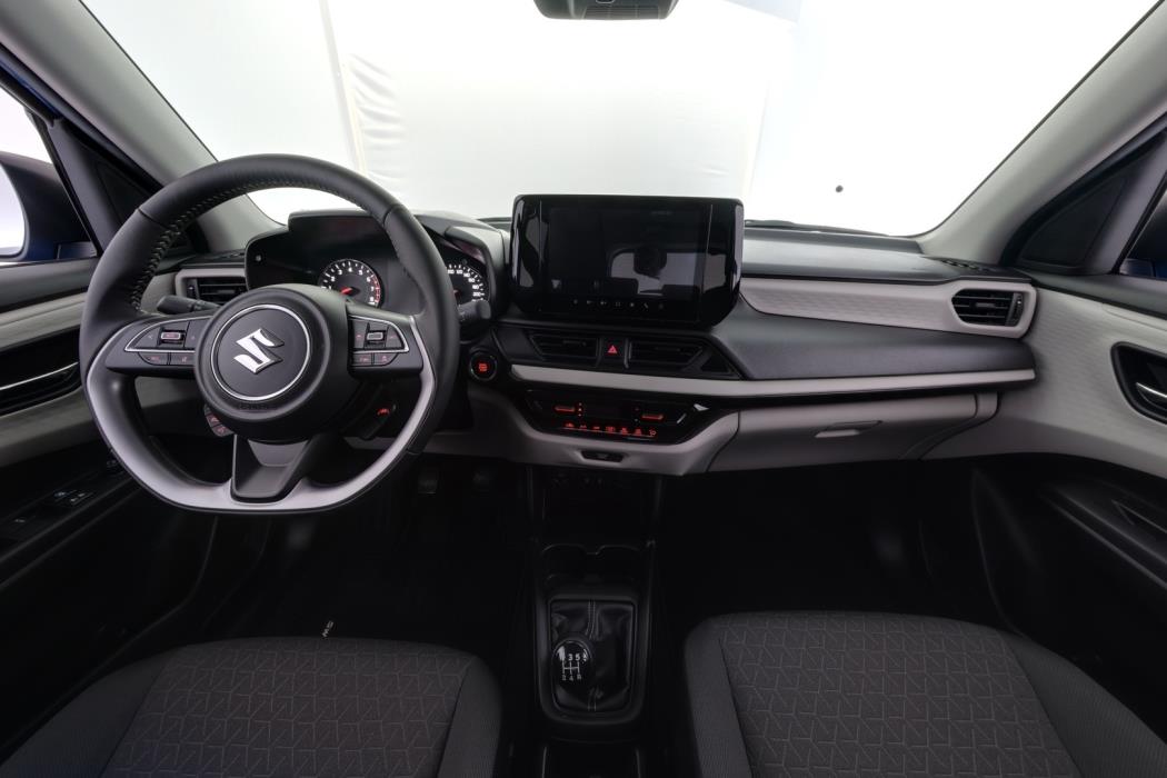 SUZUKI Swift 2024