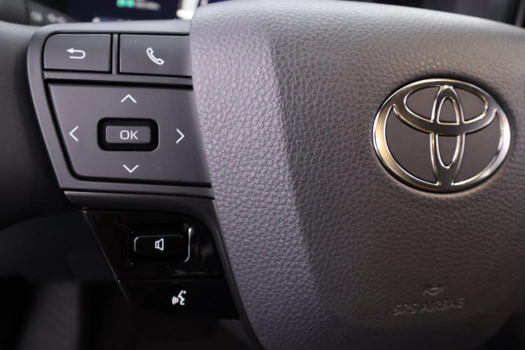 TOYOTA C-HR 2025